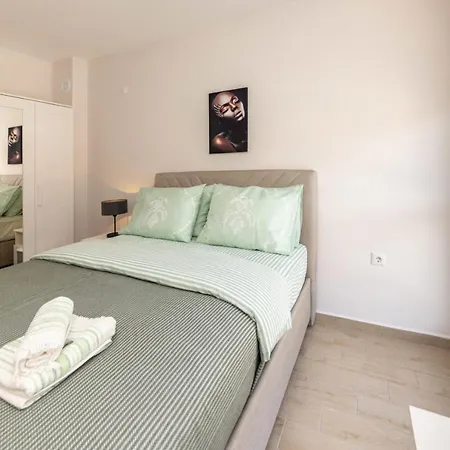 Апартаменты Convenient With Central Location In *